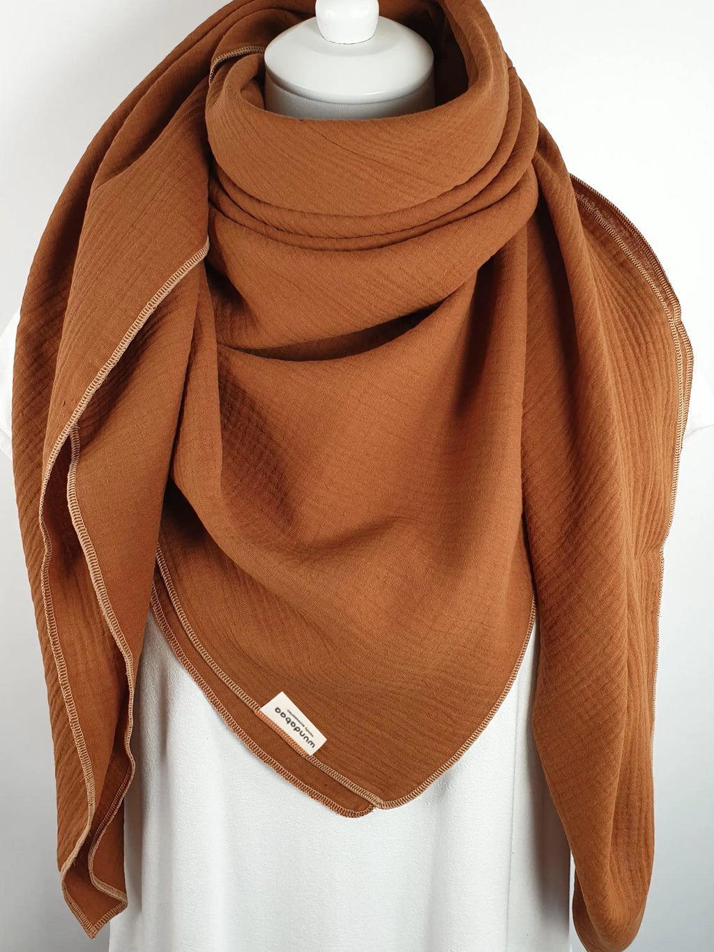 Musselintuch in braun, beige, gelb